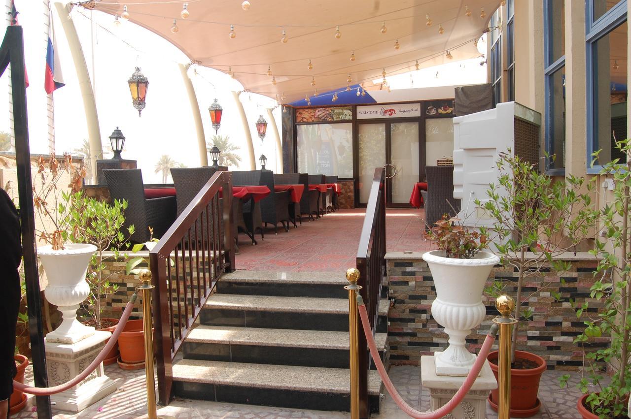 Al Amwaj Hotel 샤르자 외부 사진